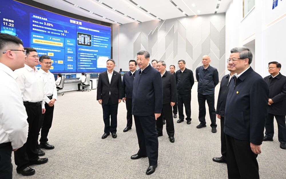 新华图讯丨习近平在河北雄安新区考察